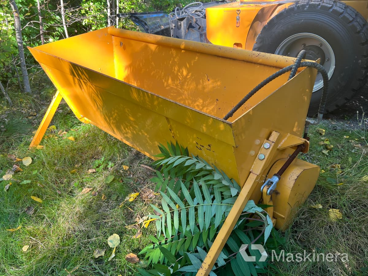 Sandningsskopa Eurofäste - Sand/ Salt spreader: picture 3 Sandningsskopa Eurofäste - Sand/ Salt spreader: picture 3