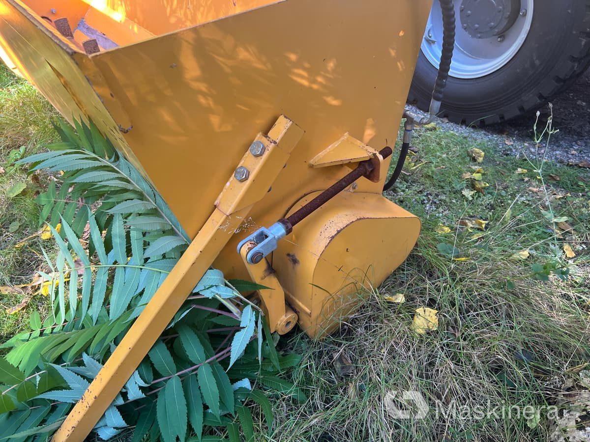 Sandningsskopa Eurofäste - Sand/ Salt spreader: picture 5 Sandningsskopa Eurofäste - Sand/ Salt spreader: picture 5