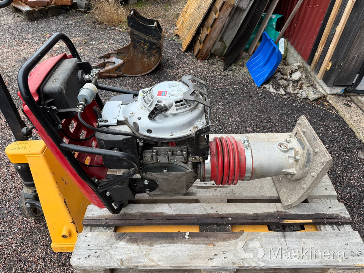 Stamp Swepac T84 - Plate compactor: picture 5 Stamp Swepac T84 - Plate compactor: picture 5