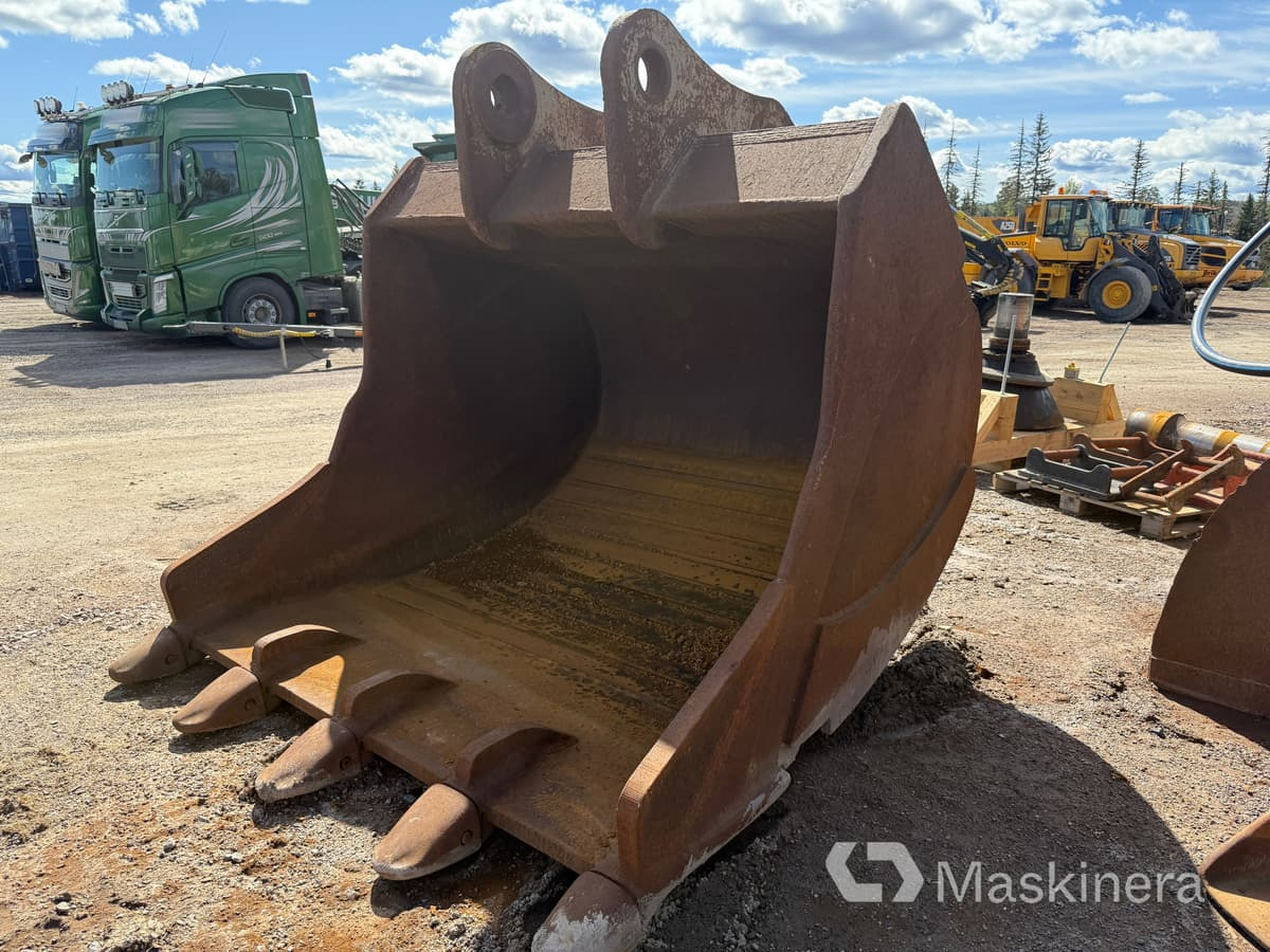 Tandad bergskopa - Excavator bucket: picture 1 Tandad bergskopa - Excavator bucket: picture 1