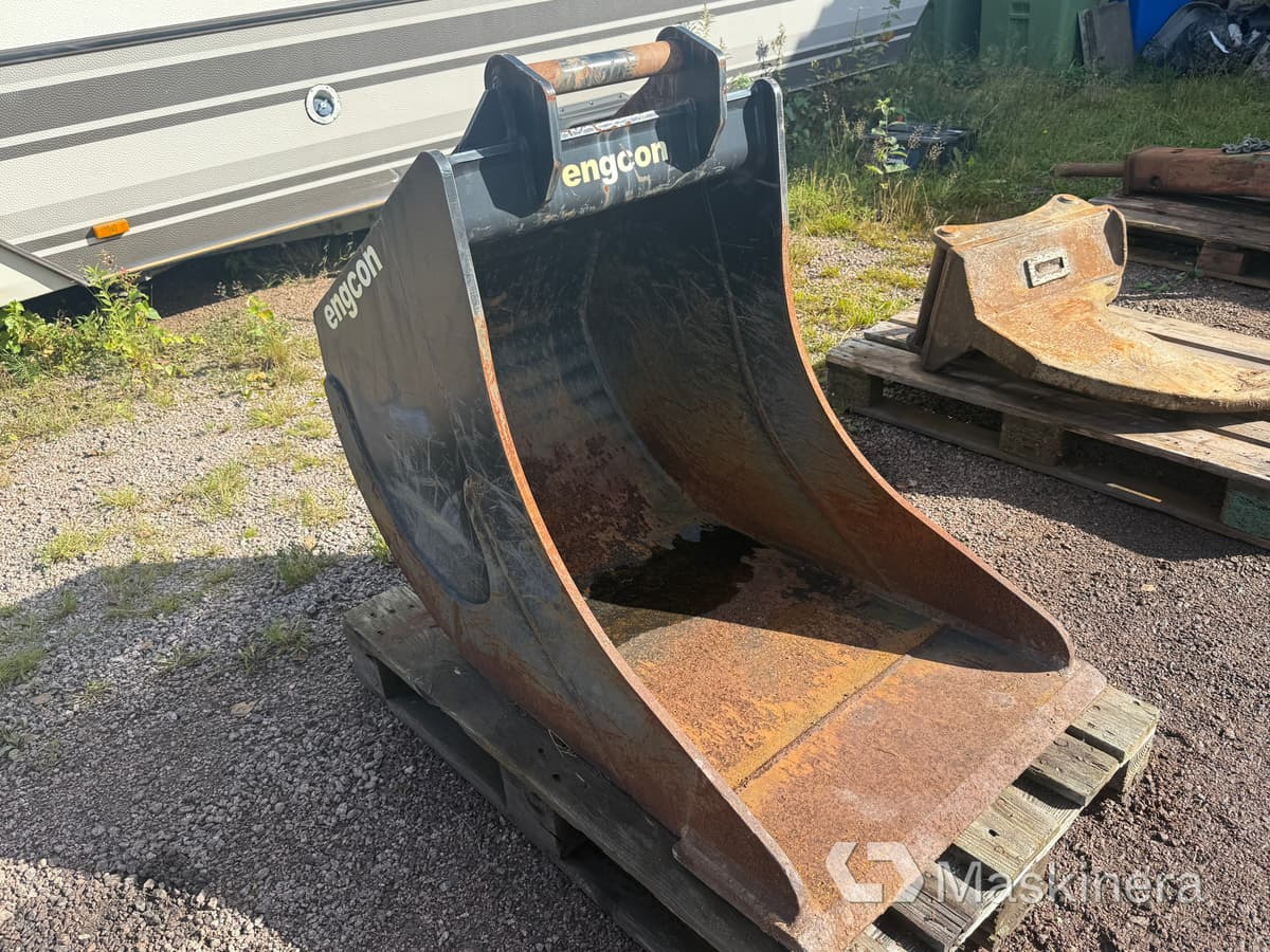 VA-skopa Engcon S45 - Excavator bucket: picture 1 VA-skopa Engcon S45 - Excavator bucket: picture 1