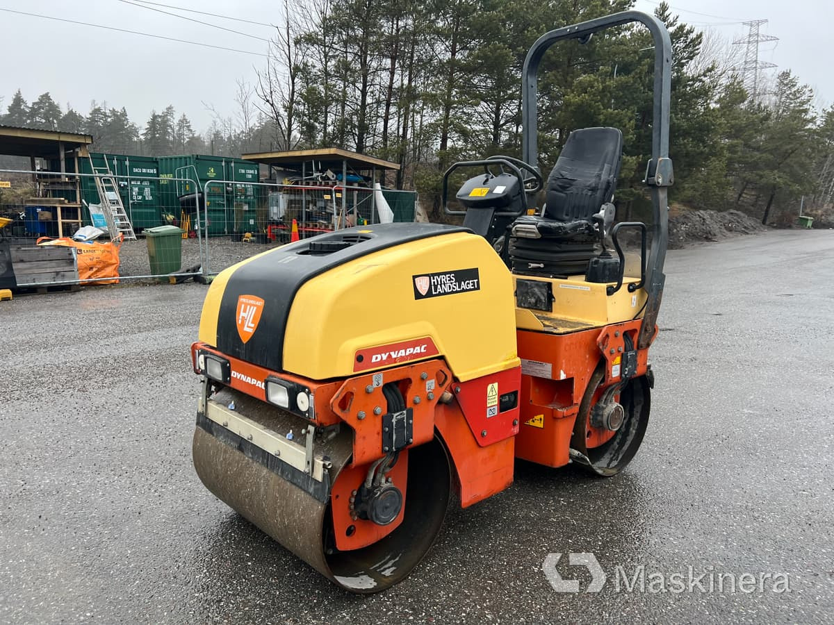 Vält Dynapac CC1100 - Roller: picture 1 Vält Dynapac CC1100 - Roller: picture 1
