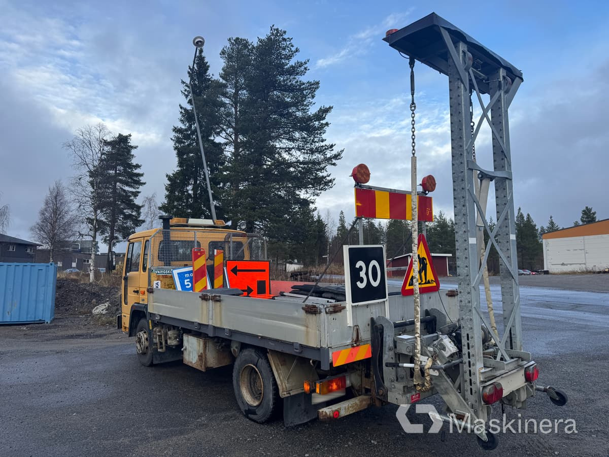 Volvo FL611 4X2 TMA-bil Volvo FL611 - Dropside/ Flatbed truck: picture 3 Volvo FL611 4X2 TMA-bil Volvo FL611 - Dropside/ Flatbed truck: picture 3