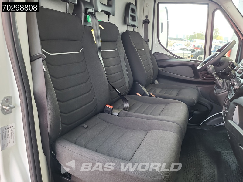 Closed box van Iveco Daily 35C16 Laadklep Dubbellucht Bakwagen 160PK Airco Euro6 Meubelbak Koffer Airco: picture 9 Closed box van Iveco Daily 35C16 Laadklep Dubbellucht Bakwagen 160PK Airco Euro6 Meubelbak Koffer Airco: picture 9