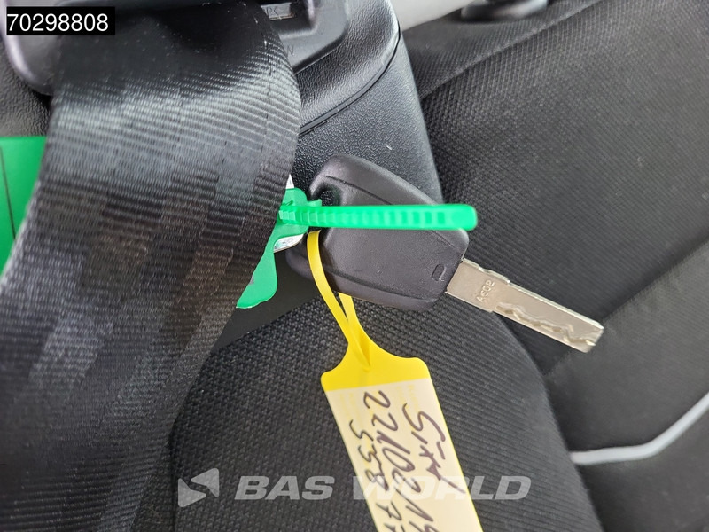 Closed box van Iveco Daily 35C16 Laadklep Dubbellucht Bakwagen 160PK Airco Euro6 Meubelbak Koffer Airco: picture 10 Closed box van Iveco Daily 35C16 Laadklep Dubbellucht Bakwagen 160PK Airco Euro6 Meubelbak Koffer Airco: picture 10