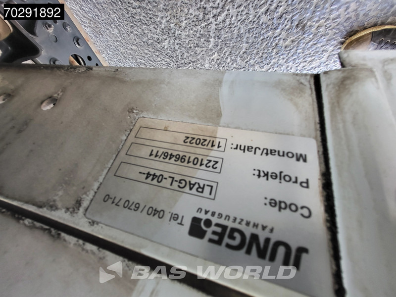 Closed box van Iveco Daily 35S16 Automaat Bakwagen Achterdeuren 160PK Airco Camera Euro6 Meubelbak Koffer 21m3 Airco: picture 18 Closed box van Iveco Daily 35S16 Automaat Bakwagen Achterdeuren 160PK Airco Camera Euro6 Meubelbak Koffer 21m3 Airco: picture 18
