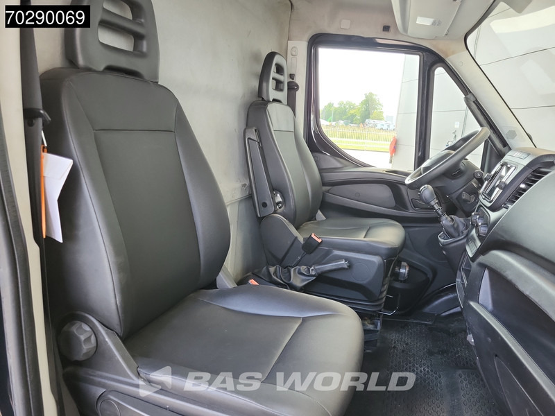 Panel van Iveco Daily 35S16 L2H2 3,5t Trekgewicht 160PK Navi LED Airco Camera Euro6 L2 11m3 Airco Cruise control: picture 12 Panel van Iveco Daily 35S16 L2H2 3,5t Trekgewicht 160PK Navi LED Airco Camera Euro6 L2 11m3 Airco Cruise control: picture 12