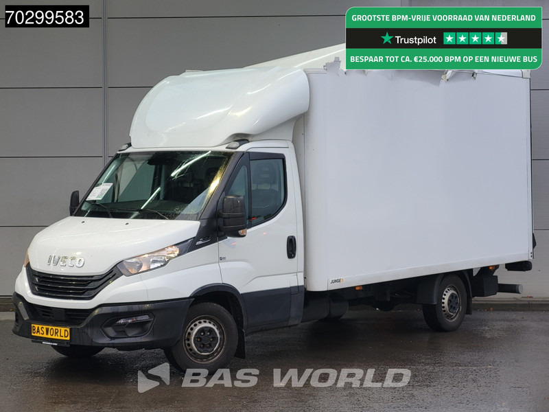 Iveco Daily 35S16 Laadklep Automaat SCHADE Bakwagen 160PK Airco Camera Euro6 Meubelbak Koffer Airco - Closed box van: picture 1 Iveco Daily 35S16 Laadklep Automaat SCHADE Bakwagen 160PK Airco Camera Euro6 Meubelbak Koffer Airco - Closed box van: picture 1