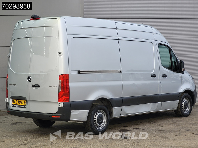 Mercedes-Benz Sprinter 315 CDI Automaat L2H2 150PK Airco Camera Parkeersensoren MBUX CarPlay Euro6 L2 12m3 Airco - Small van: picture 5 Mercedes-Benz Sprinter 315 CDI Automaat L2H2 150PK Airco Camera Parkeersensoren MBUX CarPlay Euro6 L2 12m3 Airco - Small van: picture 5