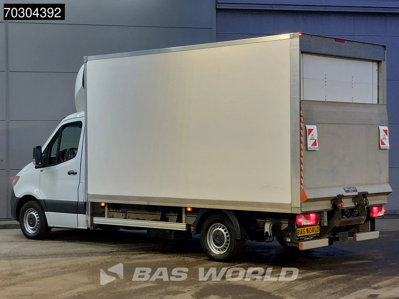 Mercedes-Benz Sprinter 315 CDI Automaat Laadklep Zijdeur Bakwagen 150PK Airco Cruise D'Hollandia Euro6 Meubelbak Koffer Airco Cruise control - Closed box van: picture 2 Mercedes-Benz Sprinter 315 CDI Automaat Laadklep Zijdeur Bakwagen 150PK Airco Cruise D'Hollandia Euro6 Meubelbak Koffer Airco Cruise control - Closed box van: picture 2