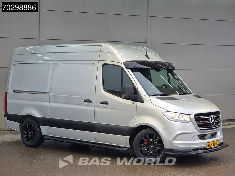 Mercedes-Benz Sprinter 315 CDI COMING SOON! Automaat L2H2 BW Special Edition 18'' Zonneklep Sidesteps Camera PDC MBUX CarPlay 150PK Euro6 L2 11m3 Airco - Small van: picture 3 Mercedes-Benz Sprinter 315 CDI COMING SOON! Automaat L2H2 BW Special Edition 18'' Zonneklep Sidesteps Camera PDC MBUX CarPlay 150PK Euro6 L2 11m3 Airco - Small van: picture 3