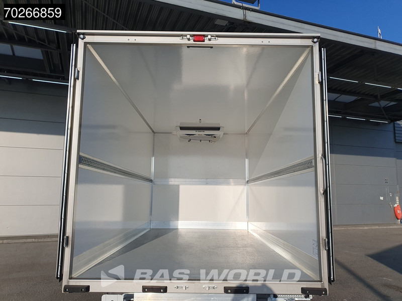 Mercedes-Benz Sprinter 315 CDI Koelwagen Achterdeuren Thermo King C-250 Airco Carplay MBUX Koel Koeler Kühl Kühler Kühlwagen Kühlkoffer 17m3 Airco - Refrigerated delivery van: picture 3 Mercedes-Benz Sprinter 315 CDI Koelwagen Achterdeuren Thermo King C-250 Airco Carplay MBUX Koel Koeler Kühl Kühler Kühlwagen Kühlkoffer 17m3 Airco - Refrigerated delivery van: picture 3
