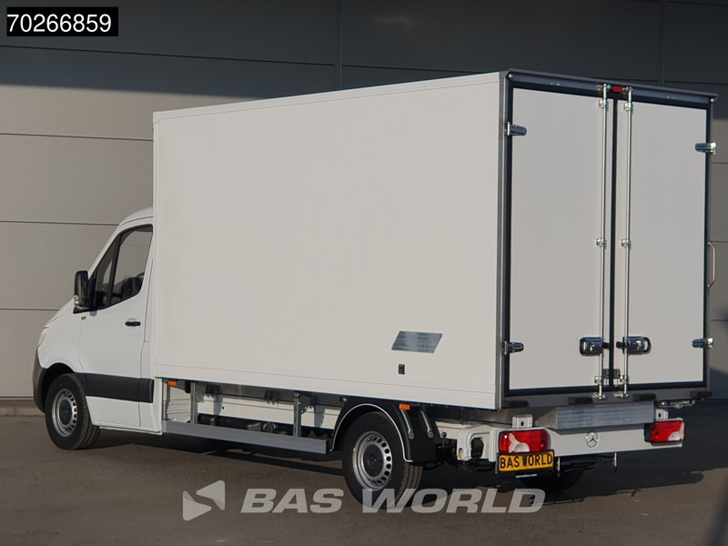 Mercedes-Benz Sprinter 315 CDI Koelwagen Achterdeuren Thermo King C-250 Airco Carplay MBUX Koel Koeler Kühl Kühler Kühlwagen Kühlkoffer 17m3 Airco - Refrigerated delivery van: picture 2 Mercedes-Benz Sprinter 315 CDI Koelwagen Achterdeuren Thermo King C-250 Airco Carplay MBUX Koel Koeler Kühl Kühler Kühlwagen Kühlkoffer 17m3 Airco - Refrigerated delivery van: picture 2