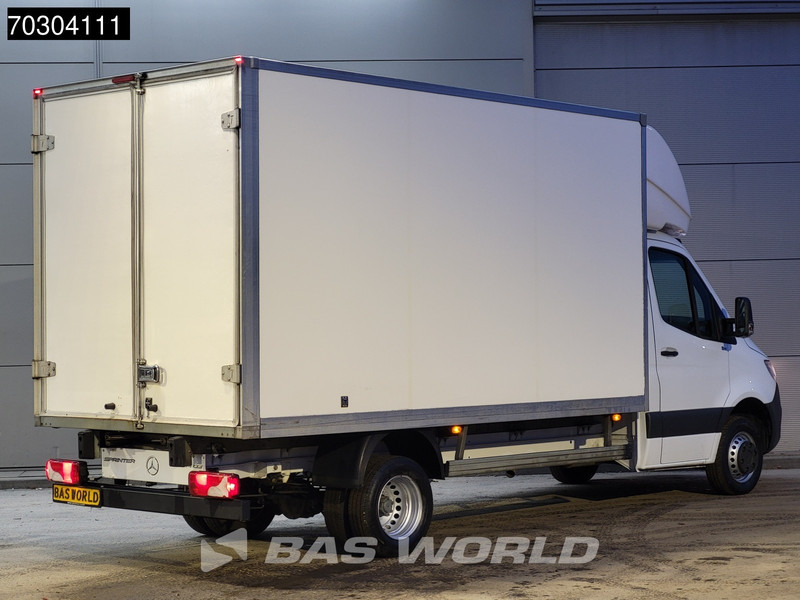 Mercedes-Benz Sprinter 514 CDI Dubbellucht Bakwagen Achterdeuren Airco Cruise MBUX CarPlay Euro6 Meubelbak Koffer Airco Cruise control - Closed box van: picture 5 Mercedes-Benz Sprinter 514 CDI Dubbellucht Bakwagen Achterdeuren Airco Cruise MBUX CarPlay Euro6 Meubelbak Koffer Airco Cruise control - Closed box van: picture 5