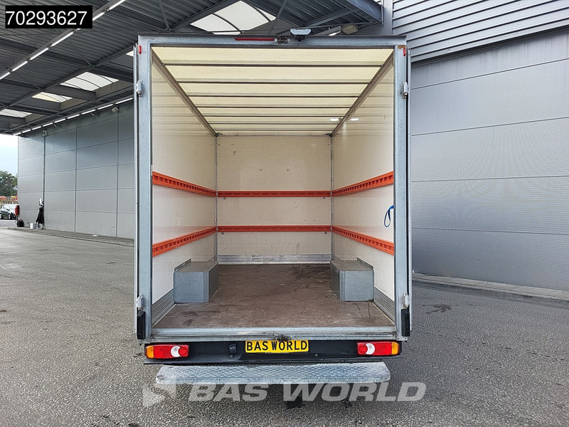Renault Master 145PK Bakwagen Lowliner Achterdeuren Navi Camera Airco Cruise Euro6 Meubelbak Plancher Foodtruck Paardenwagen Airco Cruise control - Closed box van: picture 3 Renault Master 145PK Bakwagen Lowliner Achterdeuren Navi Camera Airco Cruise Euro6 Meubelbak Plancher Foodtruck Paardenwagen Airco Cruise control - Closed box van: picture 3