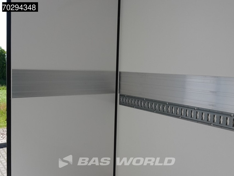 New Refrigerated truck MAN TGX 26.520 TGX 6X2 Thermo King T-1000 R Automatic Lift-Steering Axle Euro 6: picture 17 New Refrigerated truck MAN TGX 26.520 TGX 6X2 Thermo King T-1000 R Automatic Lift-Steering Axle Euro 6: picture 17