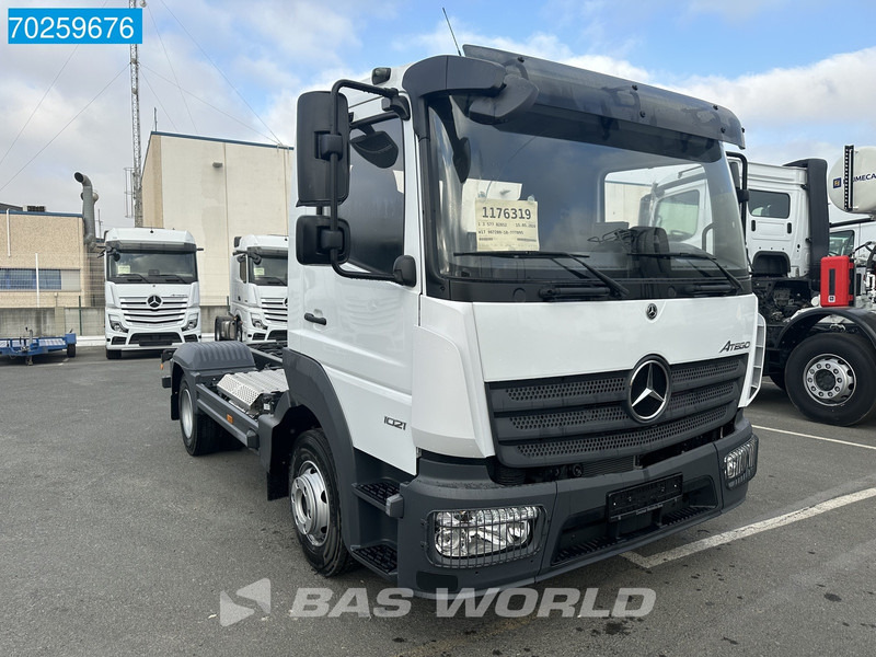 Mercedes-Benz Atego 1021 4X2 10t chassis Automatic ClassicSpace Euro 6 - Cab chassis truck: picture 3 Mercedes-Benz Atego 1021 4X2 10t chassis Automatic ClassicSpace Euro 6 - Cab chassis truck: picture 3