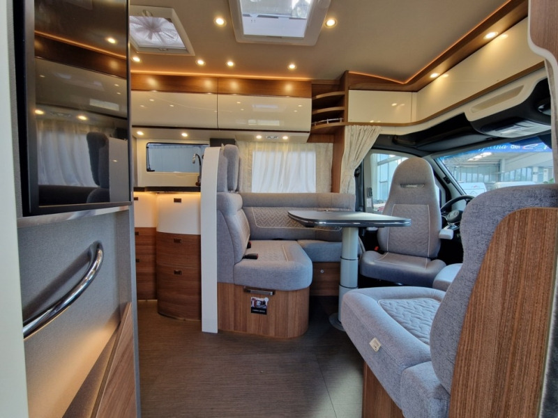 Carthago C1 Tourer T 148 RB-QB K - Semi-integrated motorhome: picture 5 Carthago C1 Tourer T 148 RB-QB K - Semi-integrated motorhome: picture 5