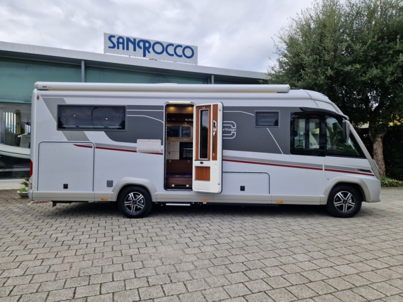 Carthago Liner For Two I 53 - Integrated motorhome: picture 3 Carthago Liner For Two I 53 - Integrated motorhome: picture 3
