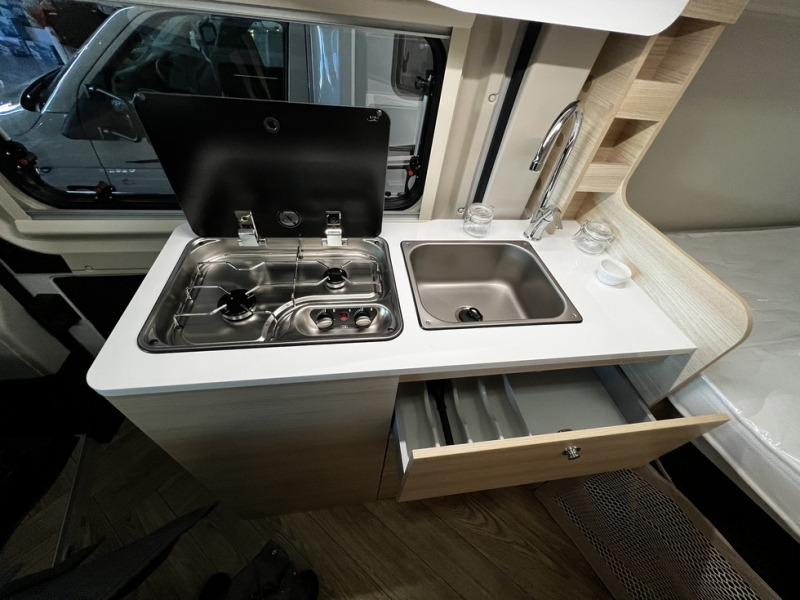 Chausson V594S First Line - Campervan: picture 5 Chausson V594S First Line - Campervan: picture 5