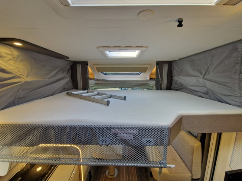 Semi-integrated motorhome Etrusco T 7400 SBC: picture 11 Semi-integrated motorhome Etrusco T 7400 SBC: picture 11