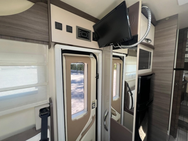 Mc Louis Nevis 870G - Integrated motorhome: picture 5 Mc Louis Nevis 870G - Integrated motorhome: picture 5