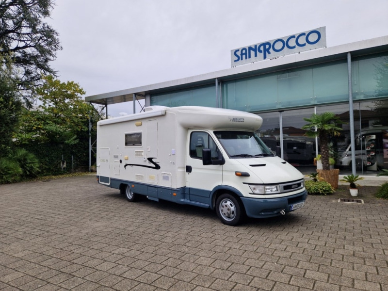 Mobilvetta Icaro P 5 - Semi-integrated motorhome: picture 1 Mobilvetta Icaro P 5 - Semi-integrated motorhome: picture 1