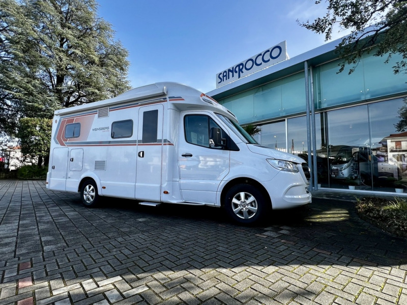 New Semi-integrated motorhome Weinsberg CaraCompact Suite MB 640 MEG Pepper Edition: picture 1
