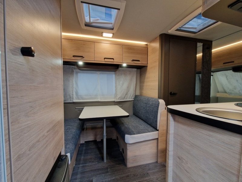 Weinsberg CaraOne 420 QD - Caravan: picture 4 Weinsberg CaraOne 420 QD - Caravan: picture 4