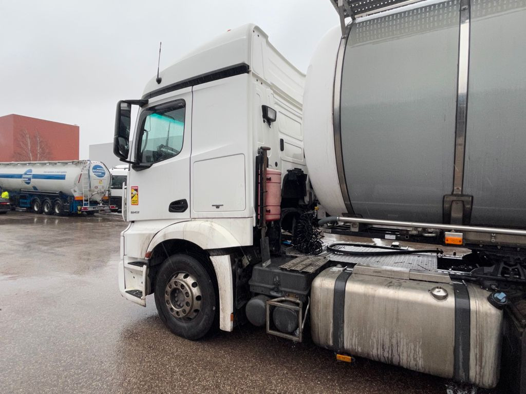 Lag BURG Holvrieka - Tanker semi-trailer: picture 5 Lag BURG Holvrieka - Tanker semi-trailer: picture 5