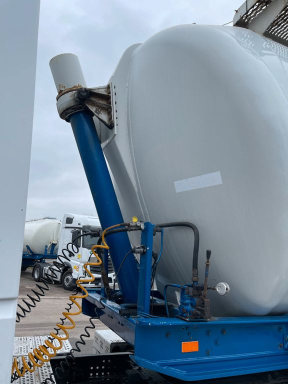 Spitzer Spitzer 58.000Liter - Silo semi-trailer: picture 5 Spitzer Spitzer 58.000Liter - Silo semi-trailer: picture 5