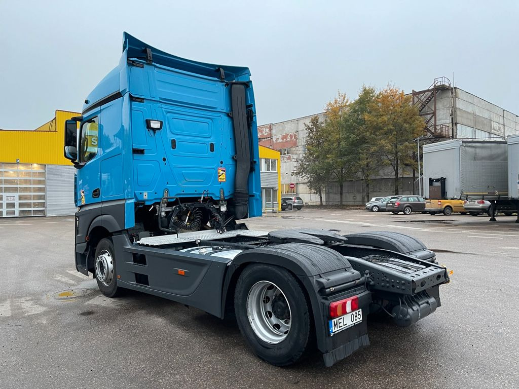 Mercedes-Benz 1842 Stream space - Tractor unit: picture 4 Mercedes-Benz 1842 Stream space - Tractor unit: picture 4