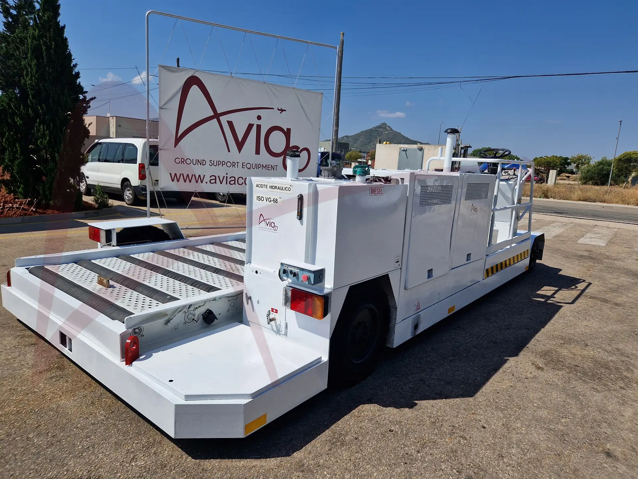 FMC CLT8 - Aircraft cargo loader: picture 2 FMC CLT8 - Aircraft cargo loader: picture 2