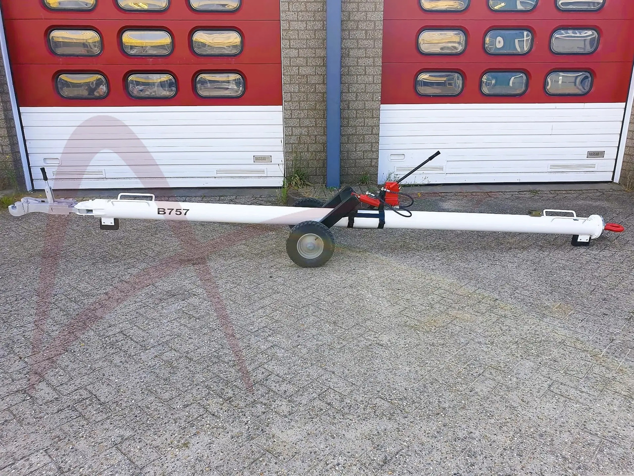 FLADUNG FSST B757 - Ground support equipment: picture 1 FLADUNG FSST B757 - Ground support equipment: picture 1