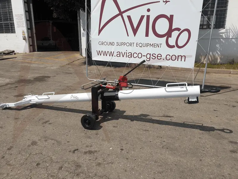 FLADUNG FSST CRJ100-700 - Ground support equipment: picture 2 FLADUNG FSST CRJ100-700 - Ground support equipment: picture 2