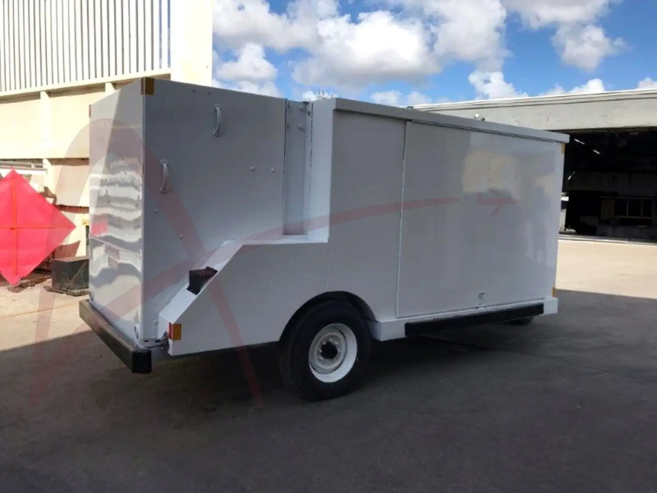 STEWART & STEVENSON TMAC-250 - Ground support equipment: picture 2 STEWART & STEVENSON TMAC-250 - Ground support equipment: picture 2