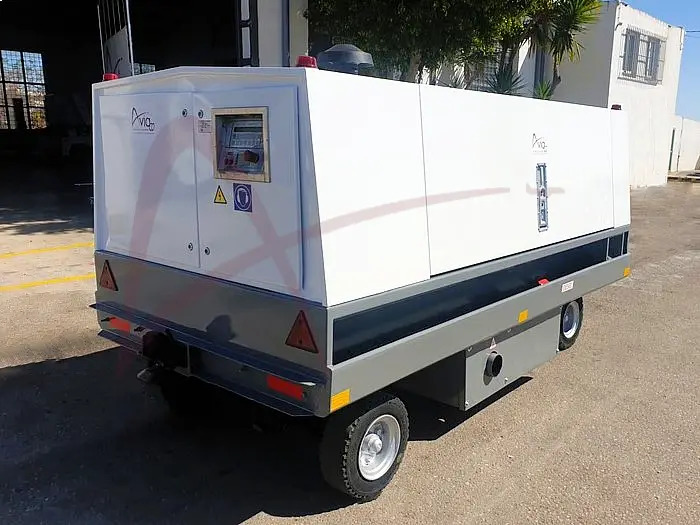 HITZINGER 140MDE18 - Ground power unit: picture 1 HITZINGER 140MDE18 - Ground power unit: picture 1