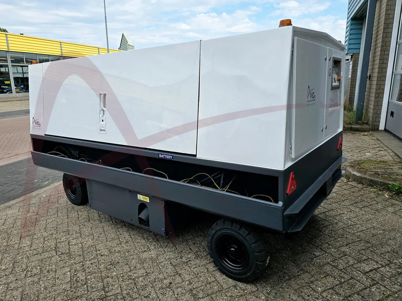 HITZINGER GPU120D - Ground power unit: picture 4 HITZINGER GPU120D - Ground power unit: picture 4