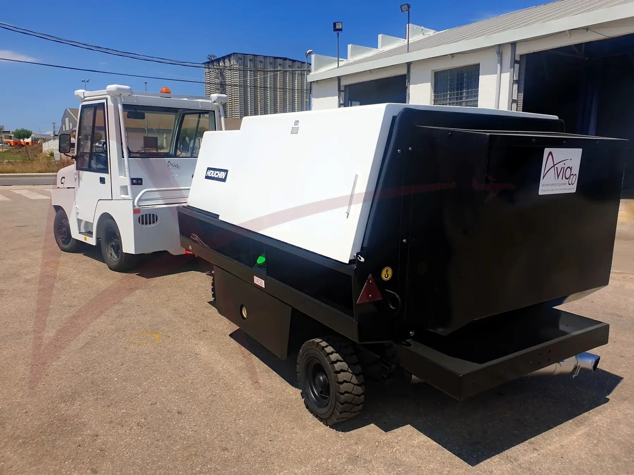 HOUCHIN 690-140 28 - Ground power unit: picture 2 HOUCHIN 690-140 28 - Ground power unit: picture 2