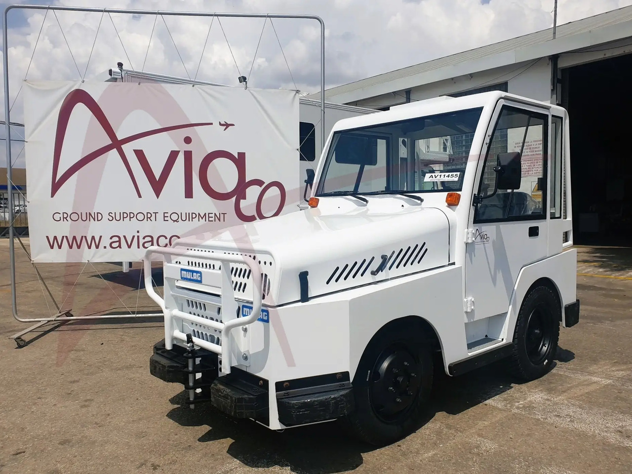 MULAG COMET 4 - Baggage tractor: picture 1 MULAG COMET 4 - Baggage tractor: picture 1