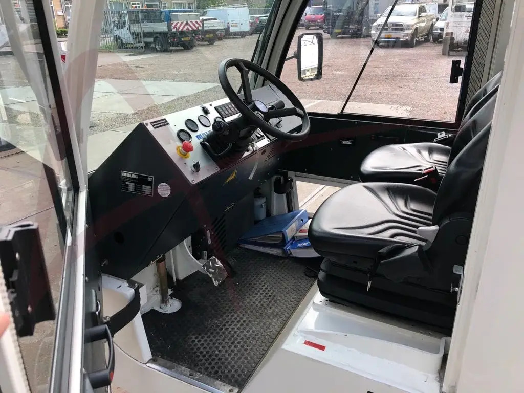 MULAG COMET 4H - Baggage tractor: picture 4 MULAG COMET 4H - Baggage tractor: picture 4