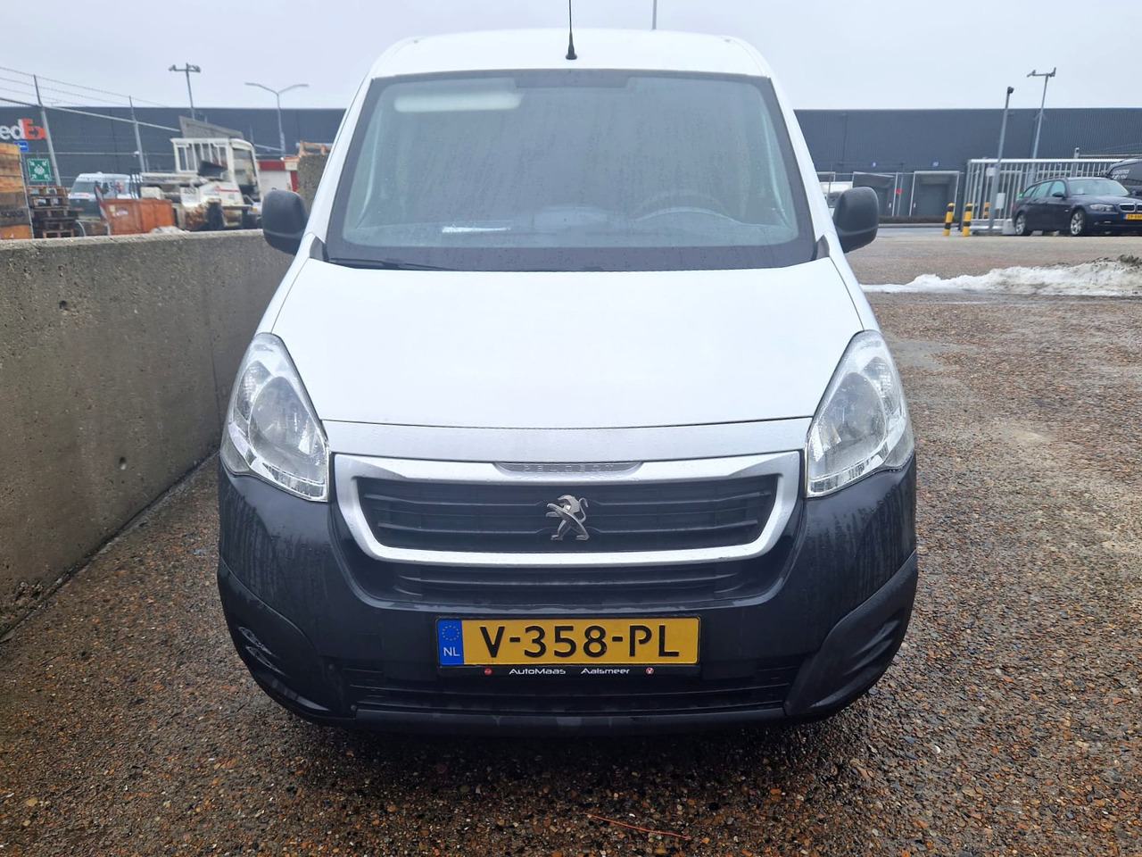 PEUGEOT PARTNER - Small van: picture 2 PEUGEOT PARTNER - Small van: picture 2