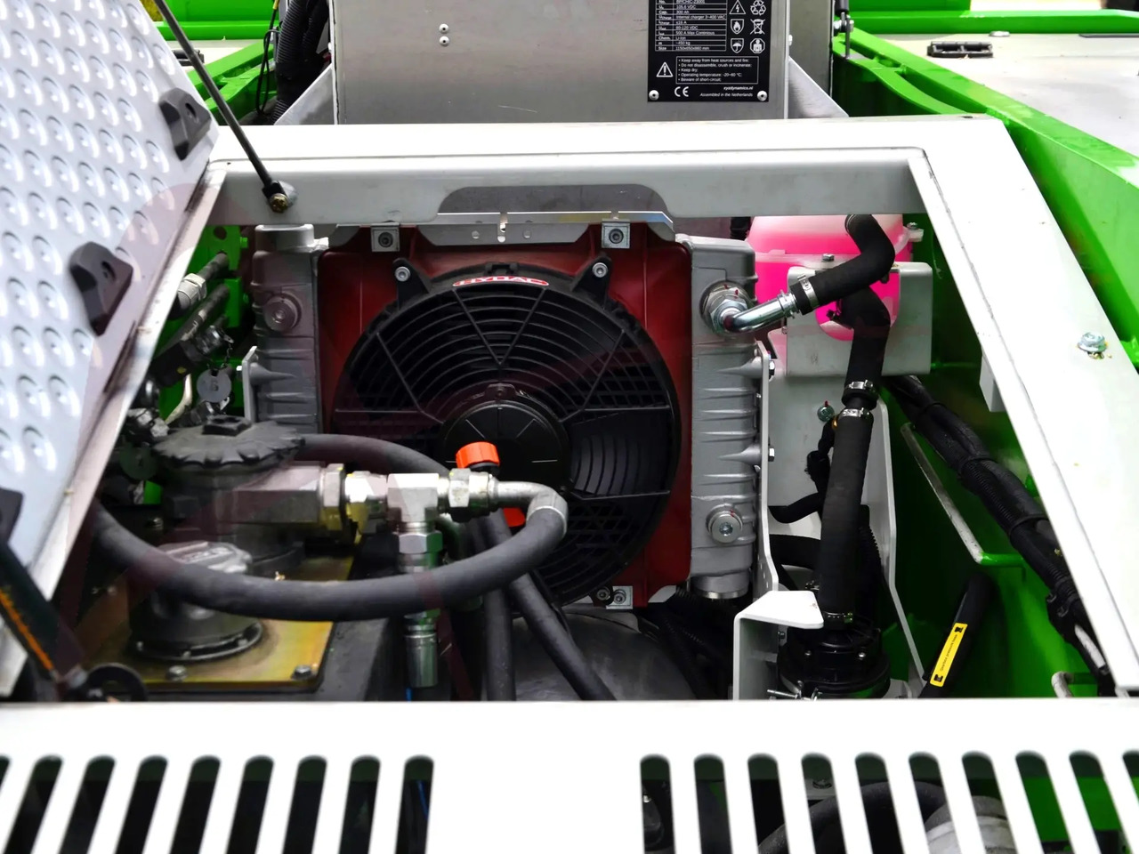 TLD TMX-150/12 Electric - Pushback tractor: picture 3 TLD TMX-150/12 Electric - Pushback tractor: picture 3