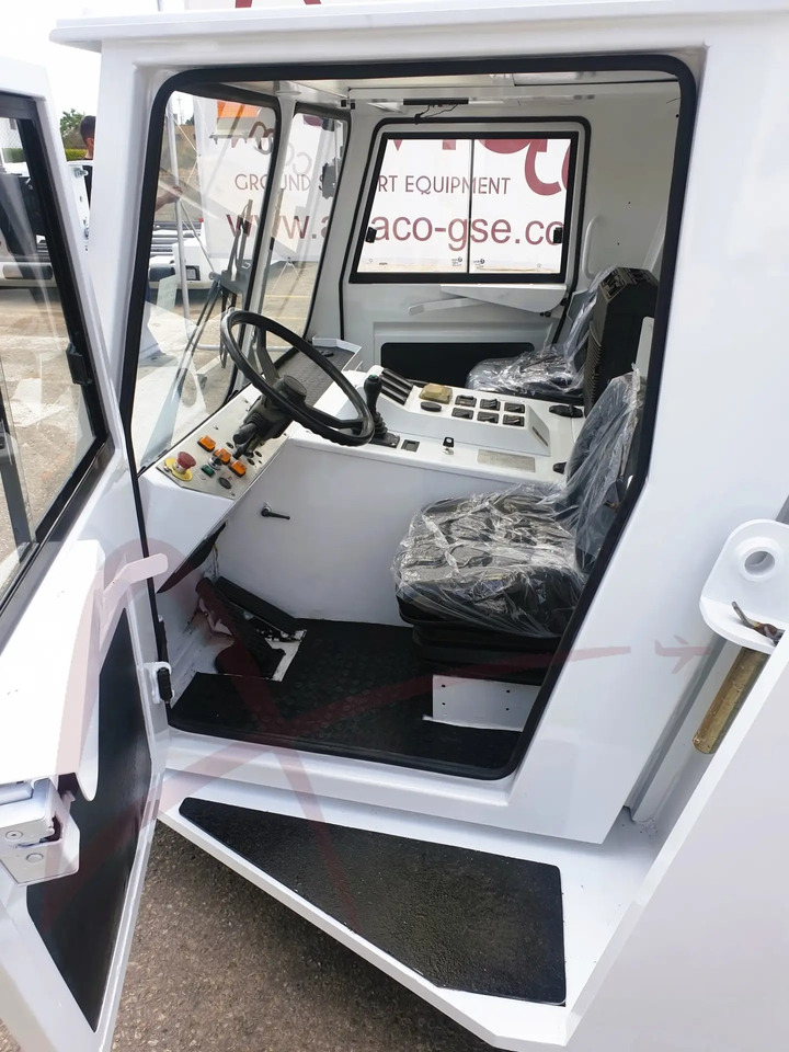 Pushback tractor TLD TMX-450: picture 8