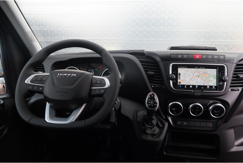 Iveco Daily 35S18HV 3.0 35 L2H2 BPM VRIJ/ LED/ NAVI/ CAMERA/ CLIMA - Panel van: picture 5 Iveco Daily 35S18HV 3.0 35 L2H2 BPM VRIJ/ LED/ NAVI/ CAMERA/ CLIMA - Panel van: picture 5