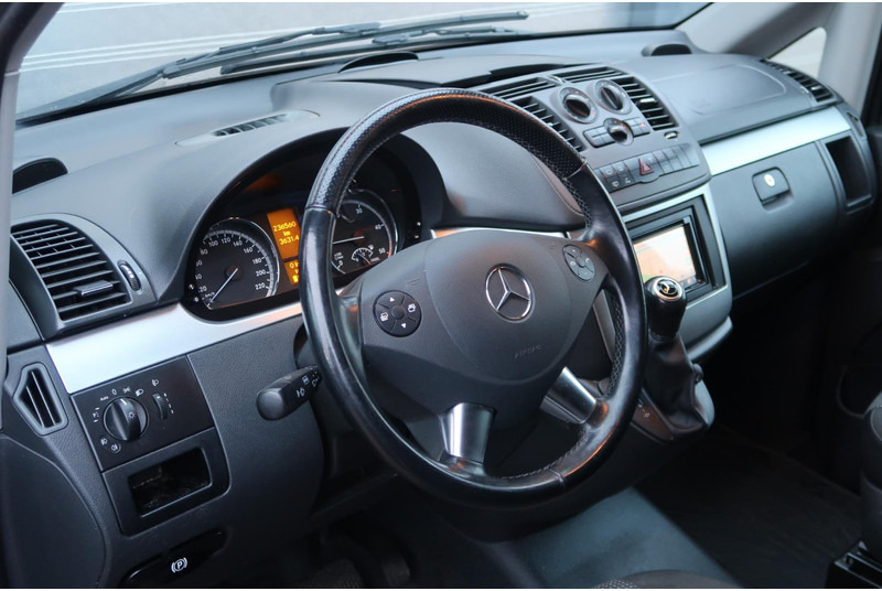 Mercedes-Benz Vito 113 CDI DC Comfort AUT/ AIRCO/ PDC/ CAM/ 1E EIG/ DEALER ONDERH/ NAVI/ ETC - Small van, Crew cab van: picture 2 Mercedes-Benz Vito 113 CDI DC Comfort AUT/ AIRCO/ PDC/ CAM/ 1E EIG/ DEALER ONDERH/ NAVI/ ETC - Small van, Crew cab van: picture 2