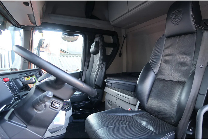 Tractor unit Scania 540S NGS FULL AIR/ RETARDER/ ALCOA/ LEATHER/ 2X TANK/ PARK AIRCO: picture 10 Tractor unit Scania 540S NGS FULL AIR/ RETARDER/ ALCOA/ LEATHER/ 2X TANK/ PARK AIRCO: picture 10