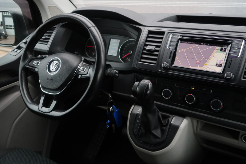 Volkswagen Transporter 2.0 TDI L2H1 AUT/ 1E EIG/ NAVI/ CRUISE/ AIRCO/ TREKHAAK - Small van: picture 5 Volkswagen Transporter 2.0 TDI L2H1 AUT/ 1E EIG/ NAVI/ CRUISE/ AIRCO/ TREKHAAK - Small van: picture 5