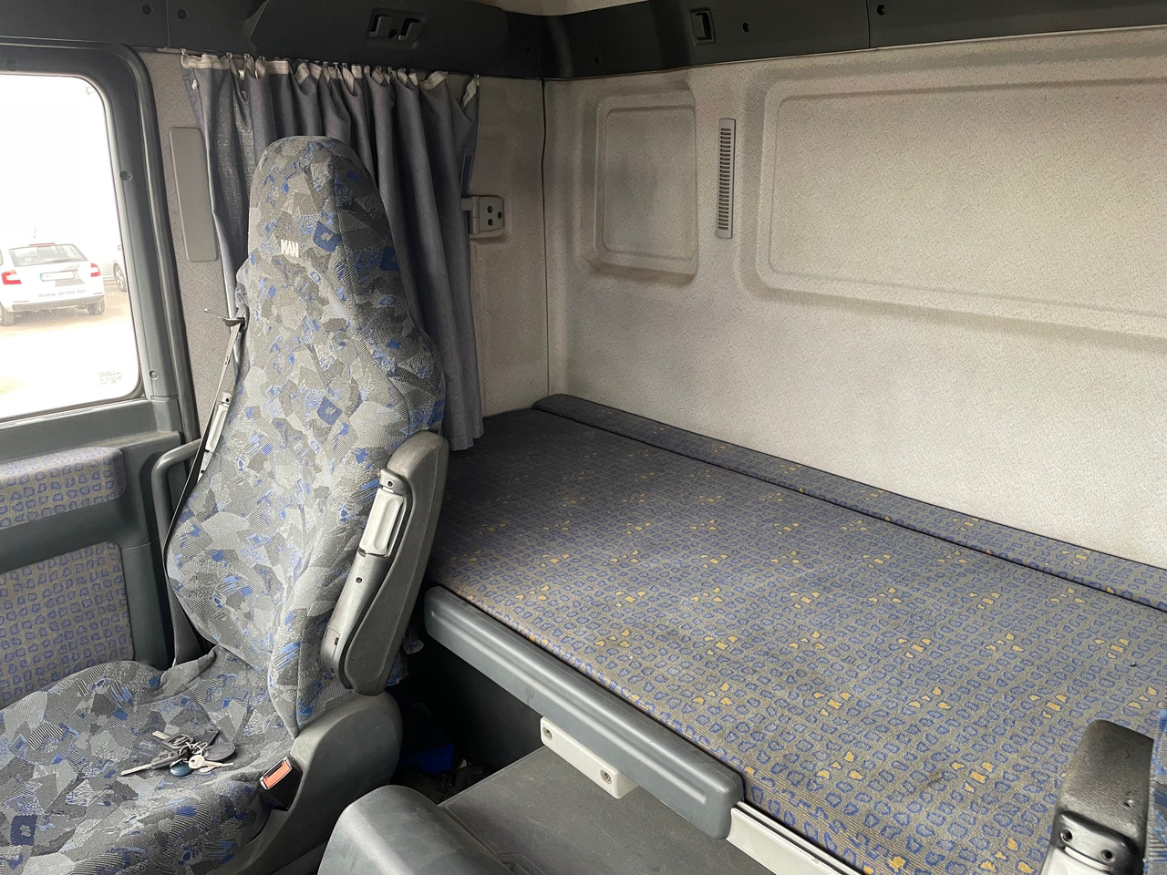 Leasing of MAN TGA 26.480 6x4 MAN TGA 26.480 6x4: picture 6