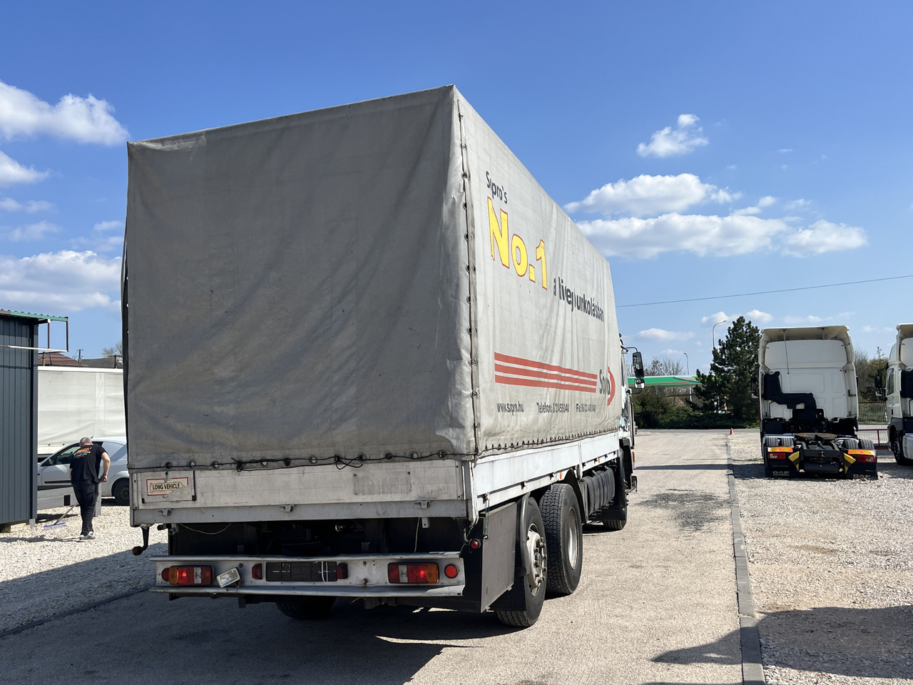 VOLVO F10 - Truck: picture 4 VOLVO F10 - Truck: picture 4